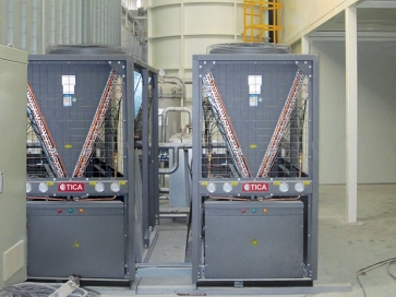 模塊式冷熱型風(fēng)冷冰水機組